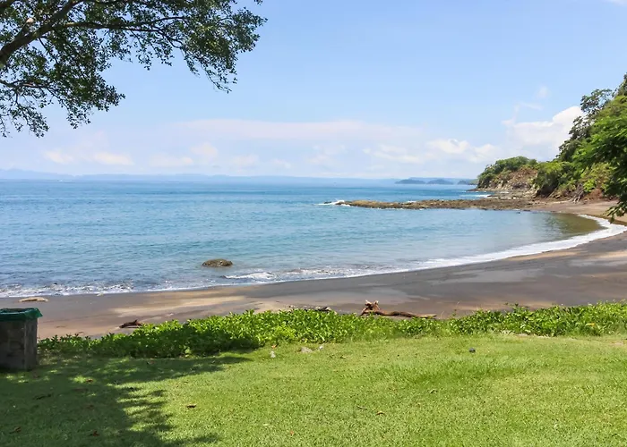 Ocean Views: Bahia Pez Vela Villa