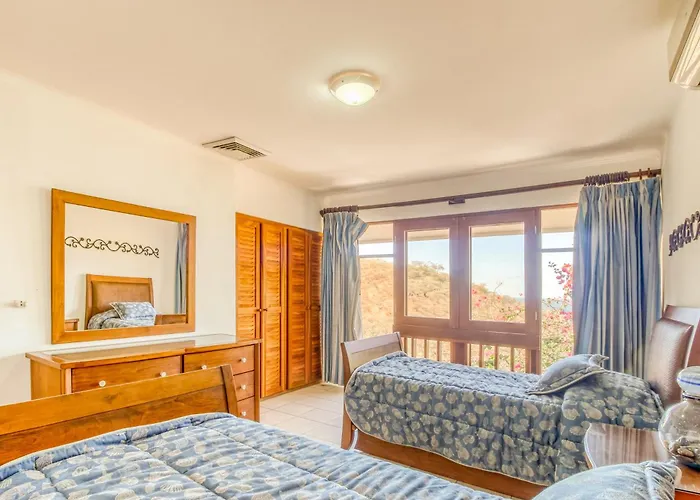 Ocean Views: Bahia Pez Vela Playa Ocotal