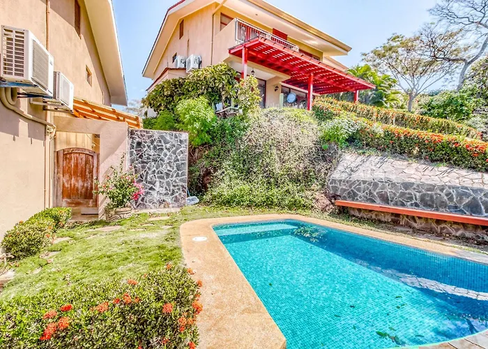 Ocean Views: Bahia Pez Vela *